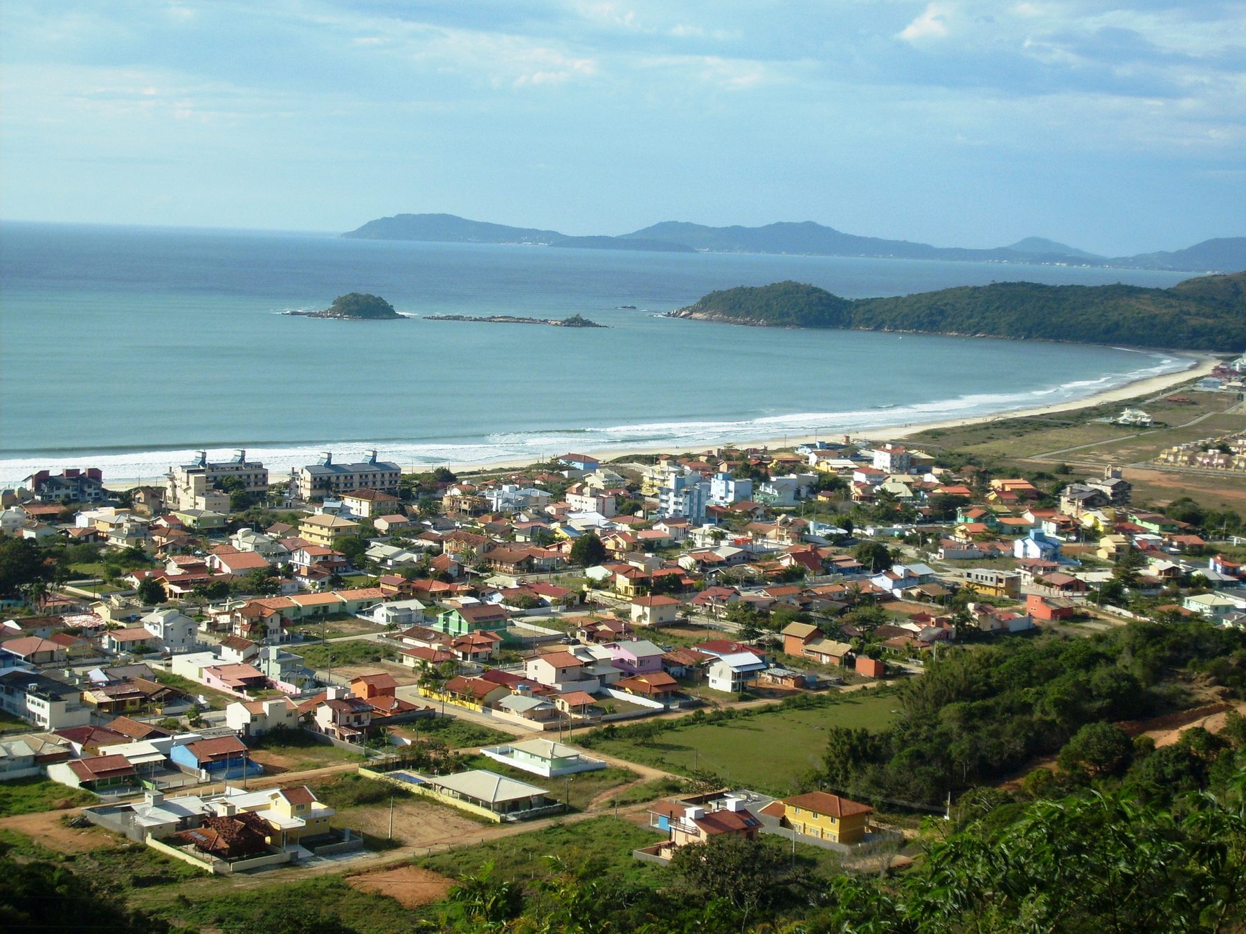 Praia de Palmas, em Governador Celso Ramos