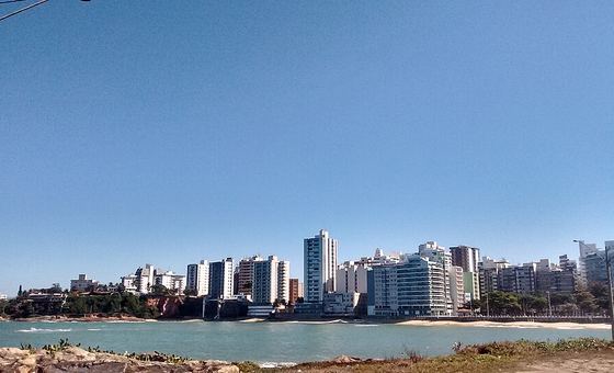 Praia da Areia Preta, em Guarapari